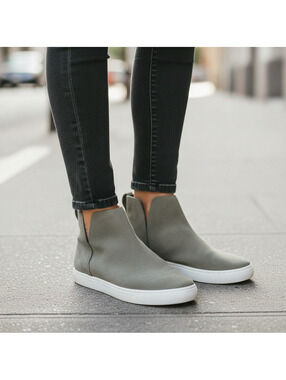 Birdies The Falcon Graphite Green Suede Slip On Sneaker Bootie Women's Size 9.5